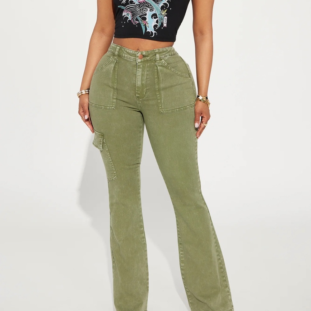 CARGO MINERAL WASH FLARE PANTS